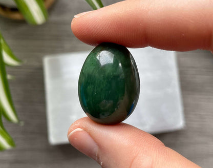 Genuine Canadian Jade Mini Egg (2.75cm) B - The Wandering Fox Emporium, Your Crystal Store back