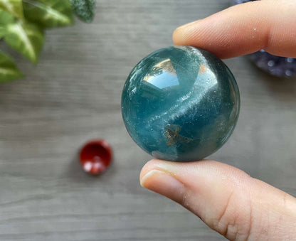 Blue Fluorite Mini Sphere 36mm - The Wandering Fox Emporium, Your Crystal Store bottom