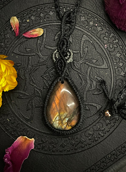 Sunset Labradorite Black & Grey Teardrop Macramé Necklace (Twisted Nightshade Jewellery) - The Wandering Fox Emporium, Your Crystal Store