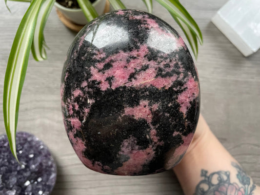 Rhodonite Freeform - .7kg - The Wandering Fox Emporium, Your Crystal Store