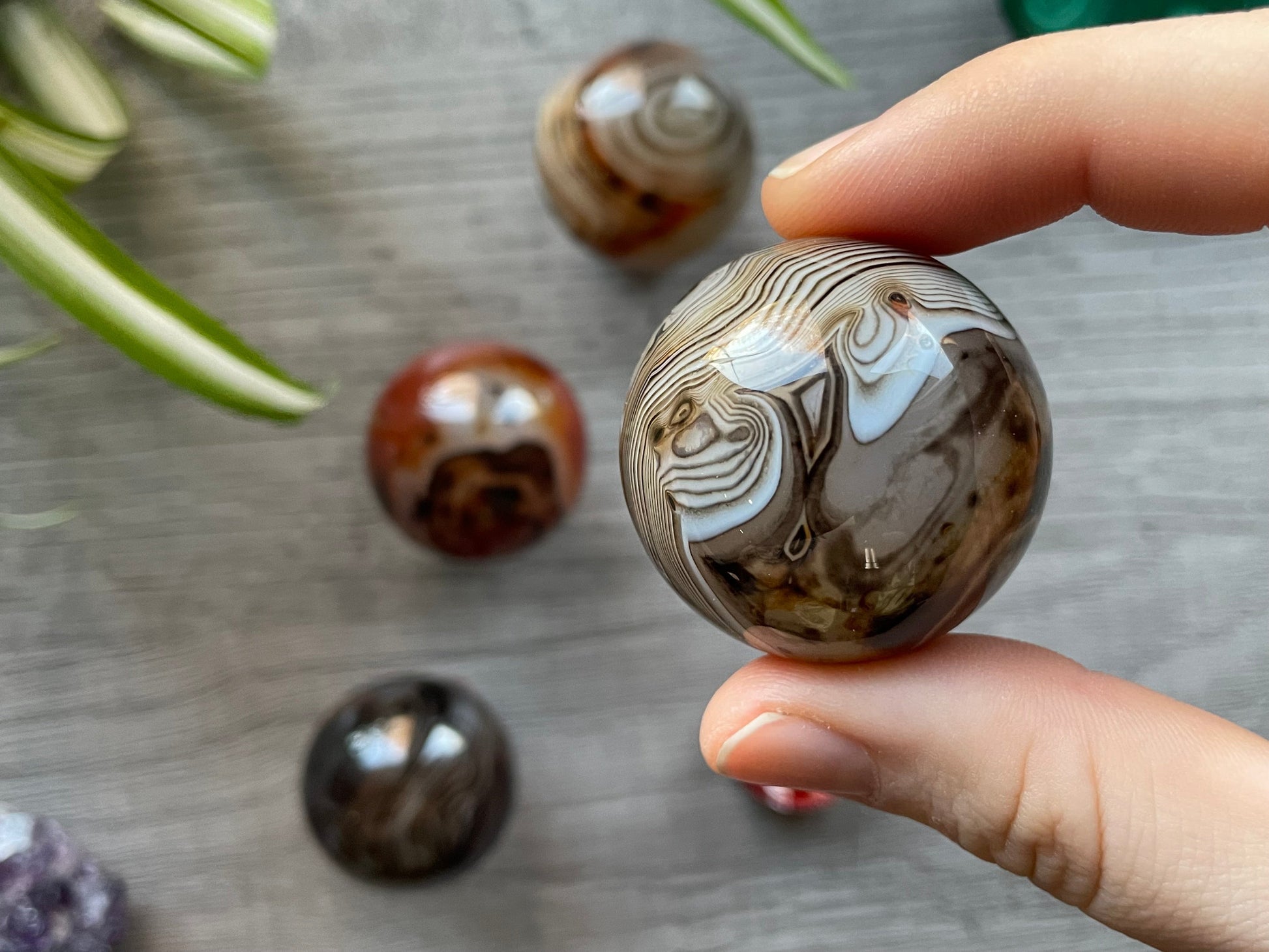 Sardonyx Mini Crystal Sphere with Stand (34-36mm)