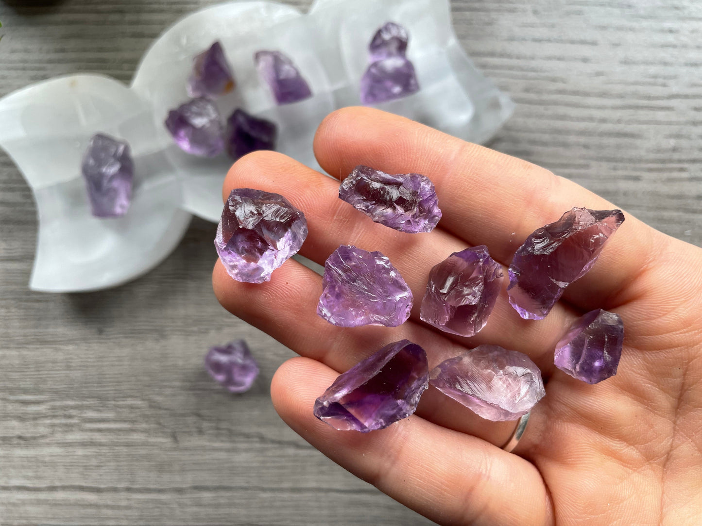 Raw Amethyst Crystal Pieces (25g) close up