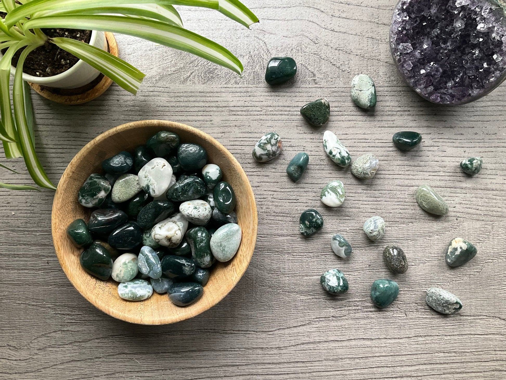 Moss Agate Tumbled Stone