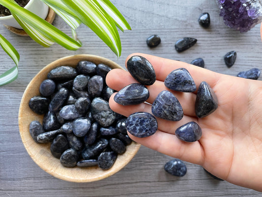 Iolite Tumbled Stone close up